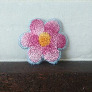 New never worn hair clip accessory 100% handmade by me pink flower
